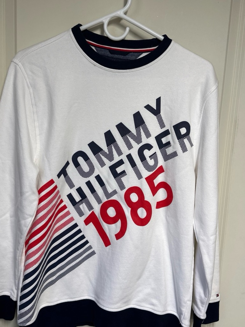 Tommy Hilfiger White Pullover with Red and Navy Trim vintage size xl